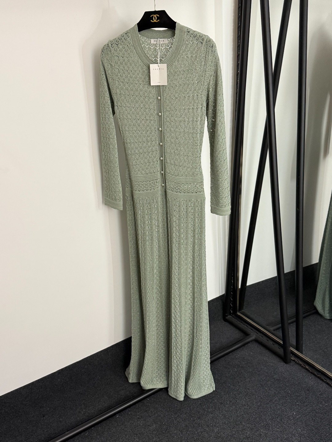 o_1j0r9bn2g1f4s1e6c13ck10l1ksob Sandro dress - Image 1
