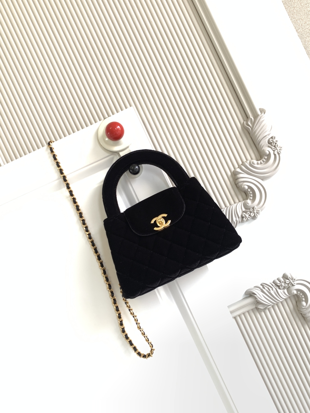wsxc1760310288020_0 Chanel bag - Image 1