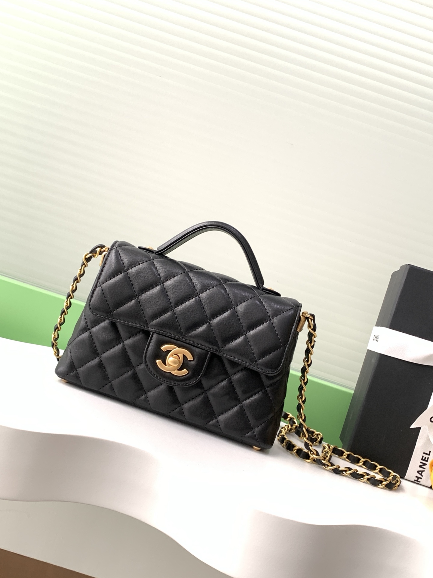 wsxc1760317231758_0 Chanel bag - Image 1