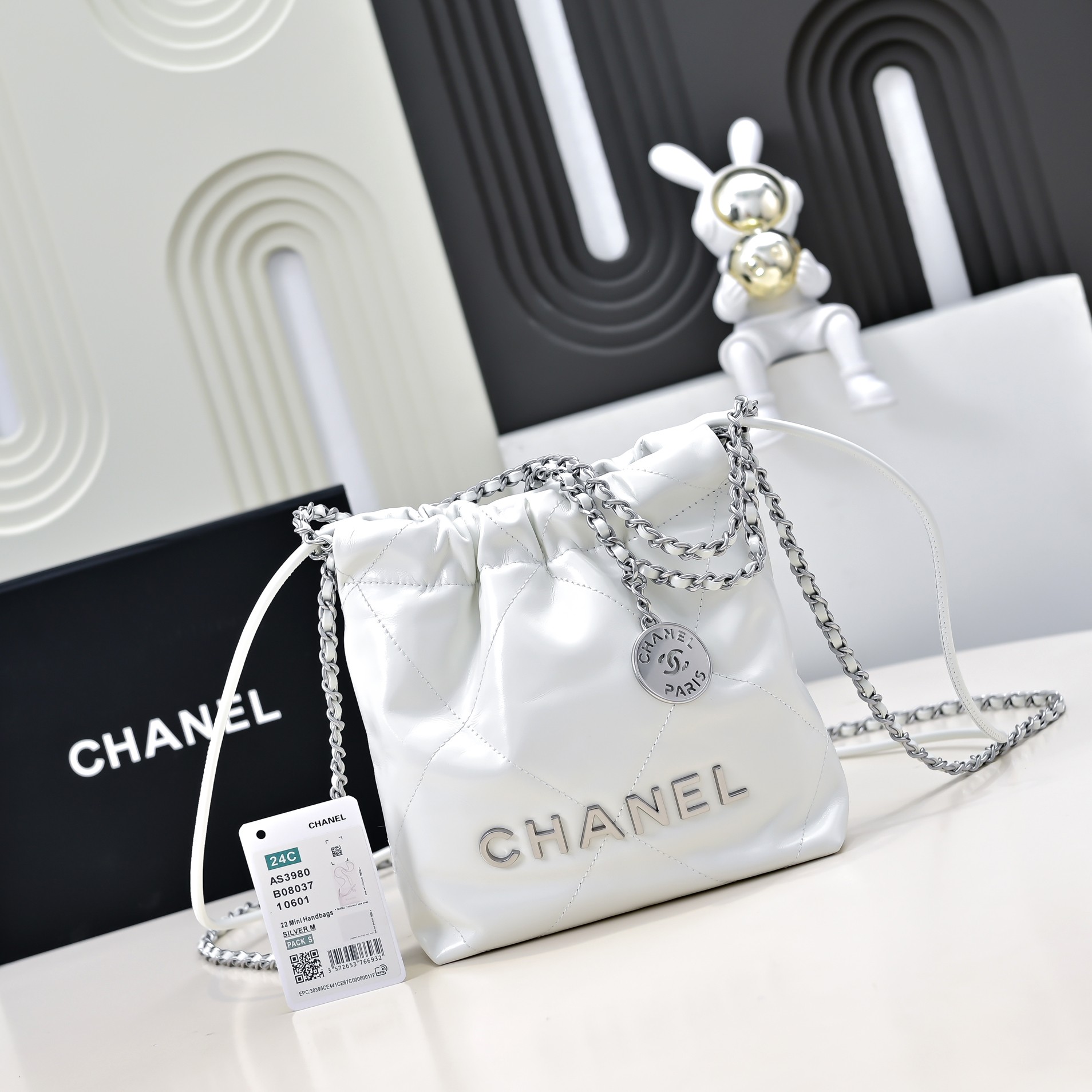 wsxc1760409494952_0 Chanel bag - Image 1