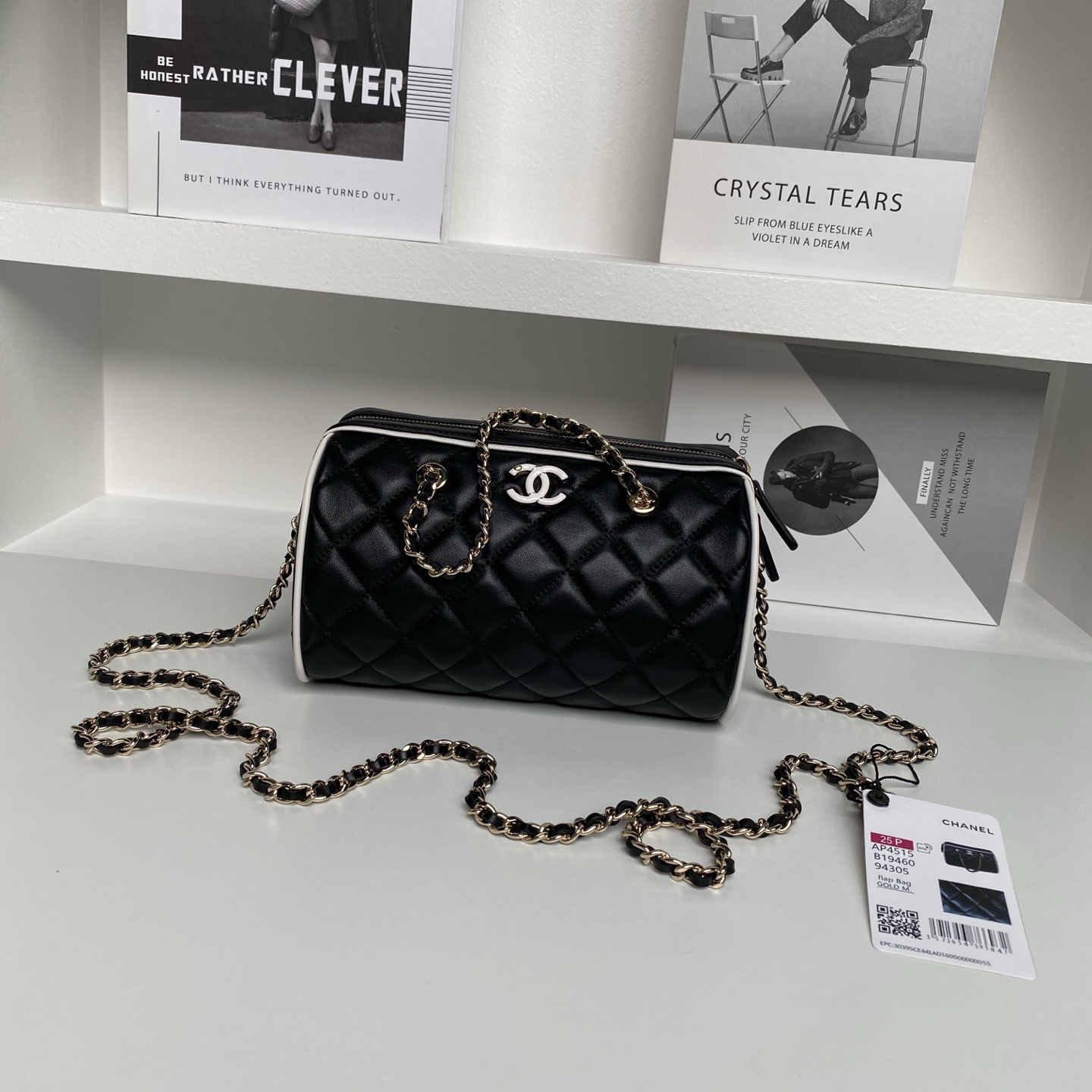 wsxc1760420936485_0 Chanel bag - Image 1