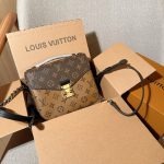 Louis Vuitton Fashion Bag