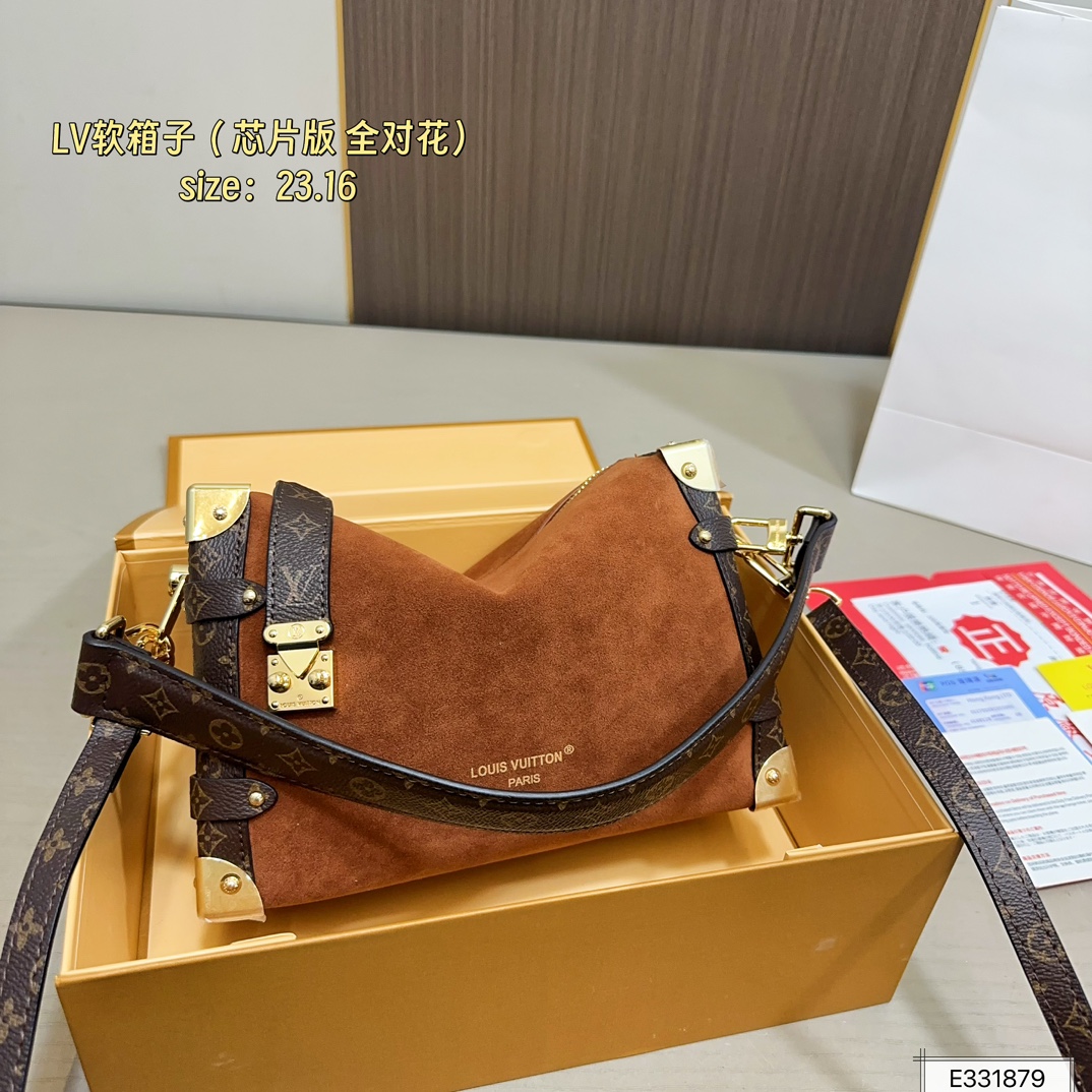 wsxc1760792192558_0 Louis Vuitton Fashion Bag - Image 1