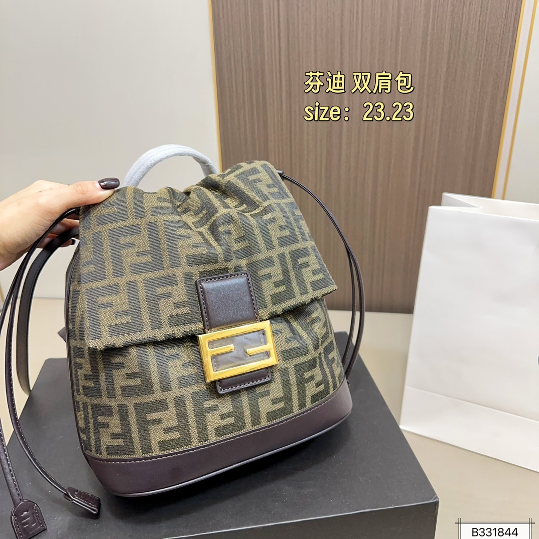 wsxc1760792525966_0 Fendi Fashion Bag - Image 1