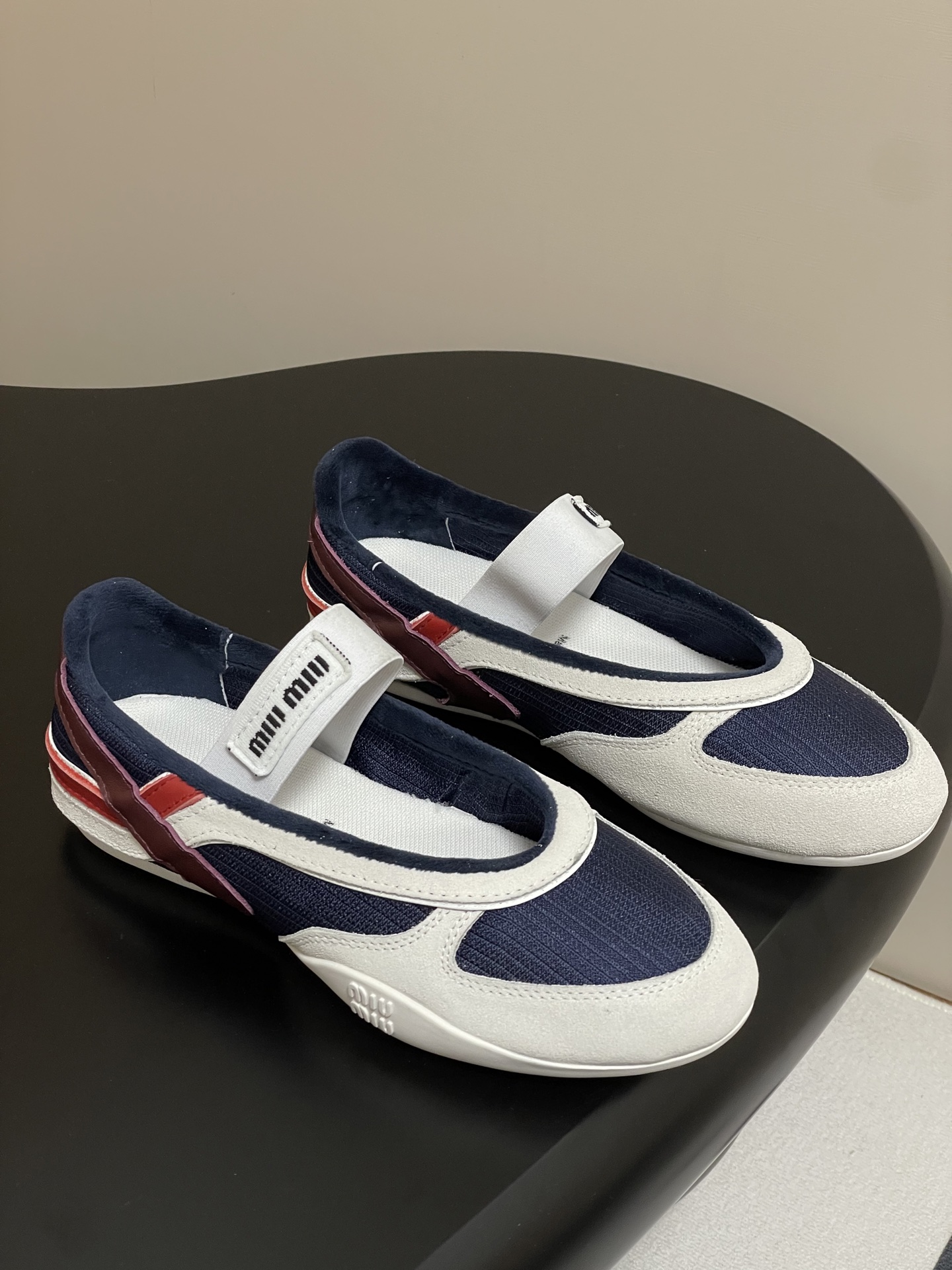 wsxc1760959229259_0 Miu Miu Fashion Shoes - Image 1