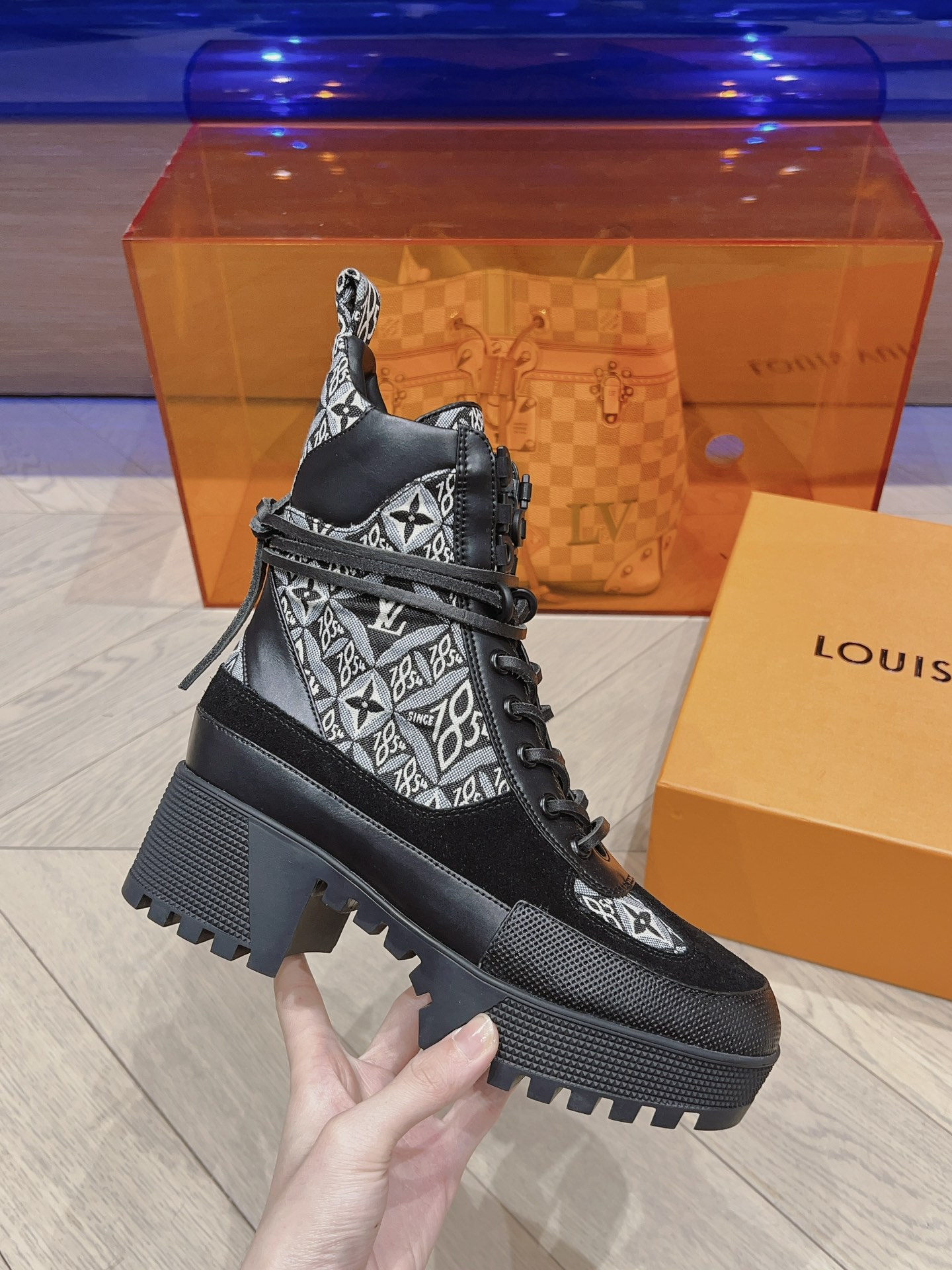wsxc1761039289383_0 Louis Vuitton Fashion Boots - Image 1