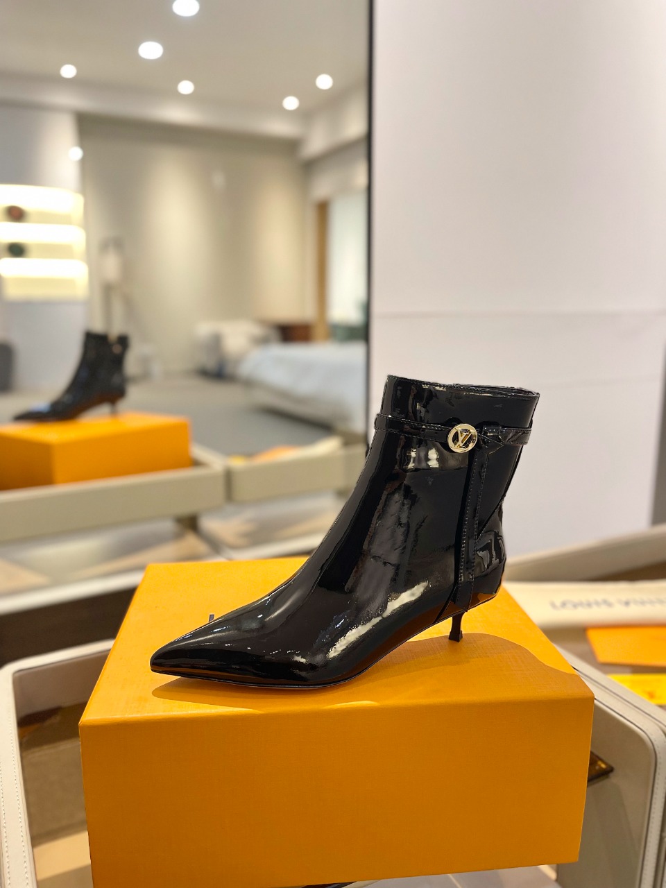 wsxc1761043840427_0 Louis Vuitton Fashion High Heels - Image 1