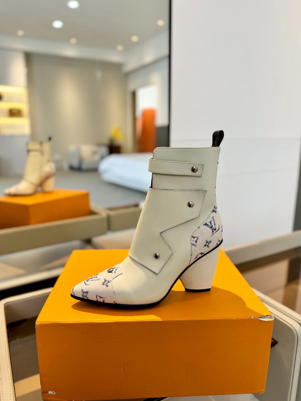 wsxc1761045734673_0 Louis Vuitton Fashion High Heels - Image 1
