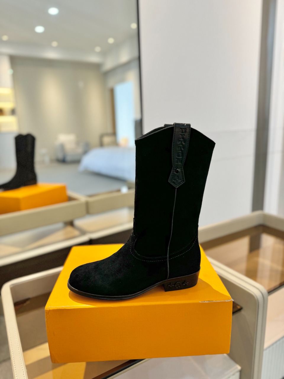 wsxc1761045878844_0 Louis Vuitton Fashion Boots - Image 1