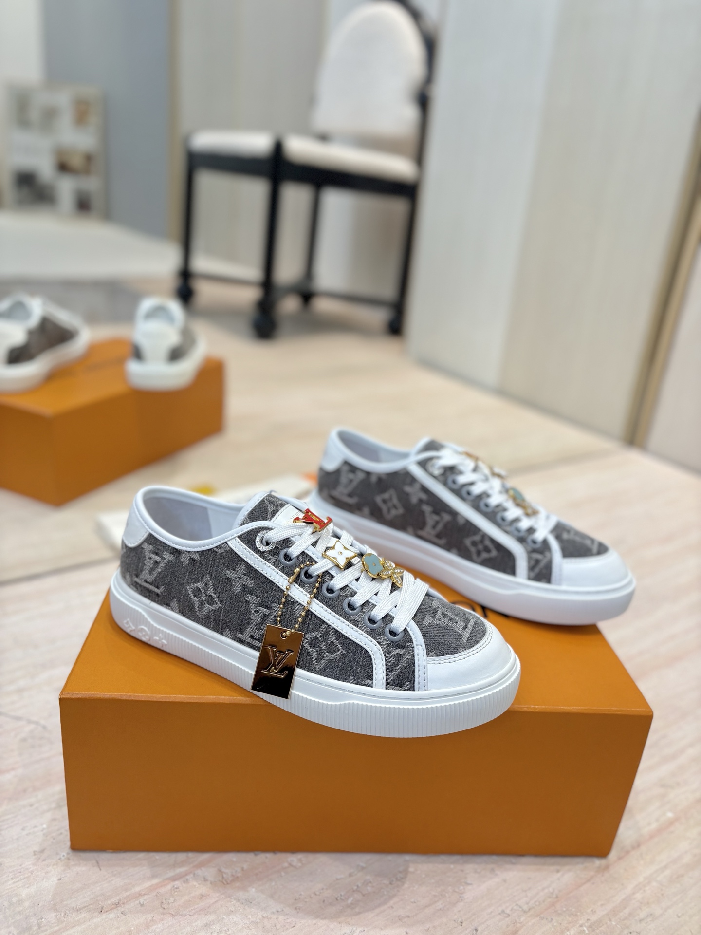 wsxc1761229905458_0 Louis Vuitton Fashion Shoes - Image 1