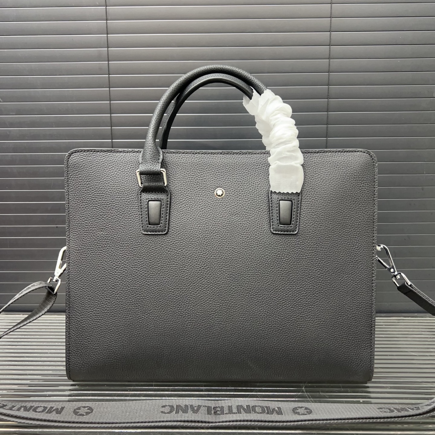 wsxc1761391391933_0 Montblanc Fashion Bag - Image 1