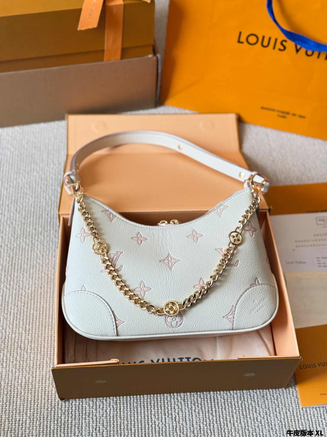 wsxc1761404550840_0 Louis Vuitton Fashion Bag - Image 1