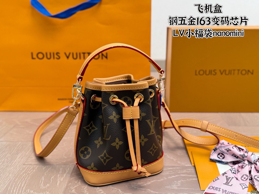 wsxc1761479565425_0 Louis Vuitton Fashion Bag - Image 1