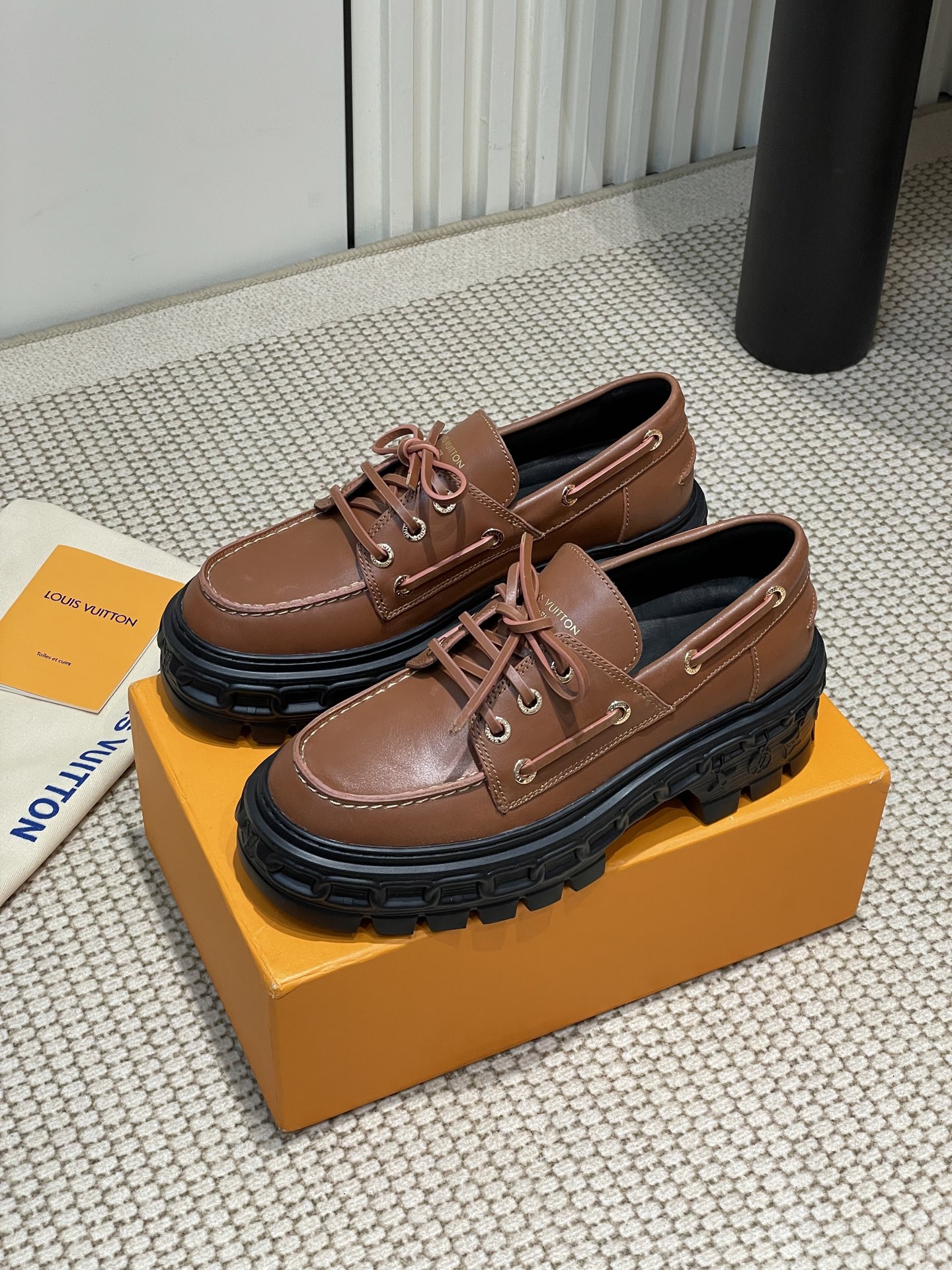 wsxc1761557871862_0 Louis Vuitton Fashion Shoes - Image 1