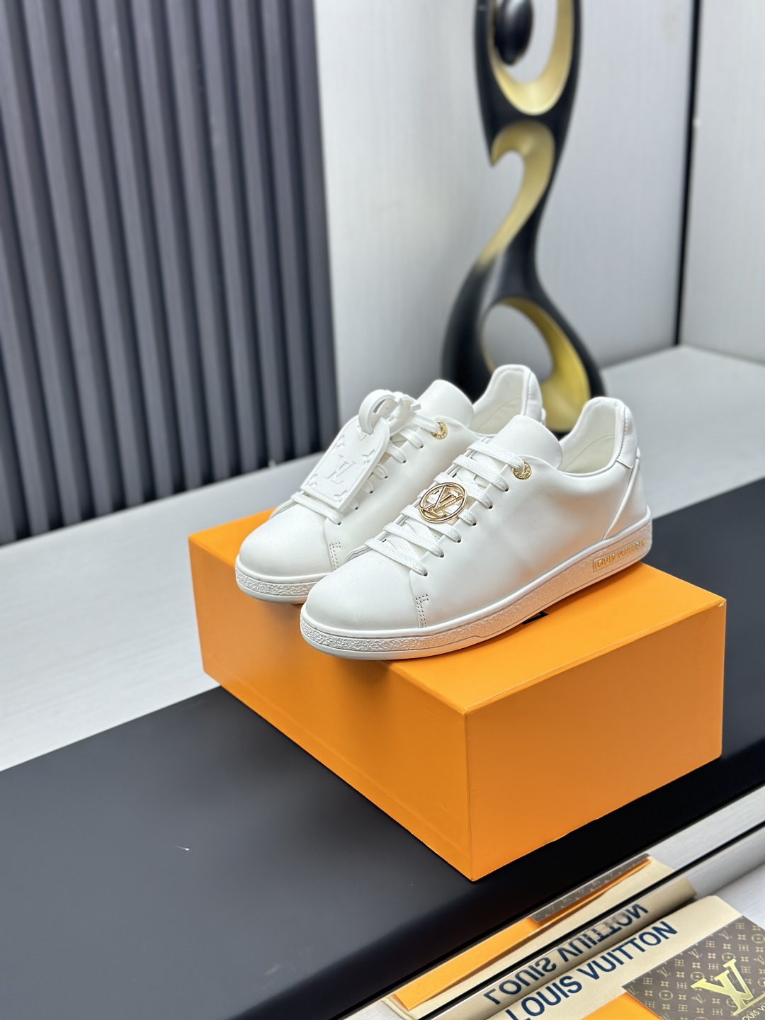 wsxc1761582697361_0 Louis Vuitton Fashion Shoes - Image 1