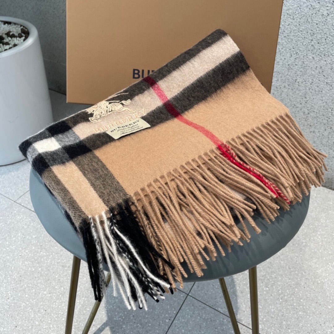 wsxc1761596566984_1 Burberry Fashion Scarf - Image 1