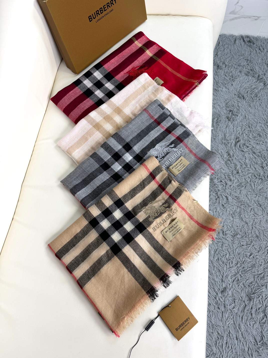 wsxc1761684122384_8 Burberry Fashion Scarf - Image 1