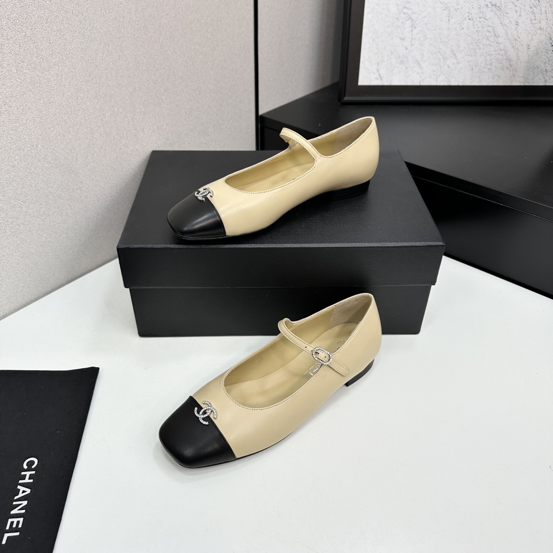 cmp_i1761584188380_5536_0_1 Chanel shoes - Image 1
