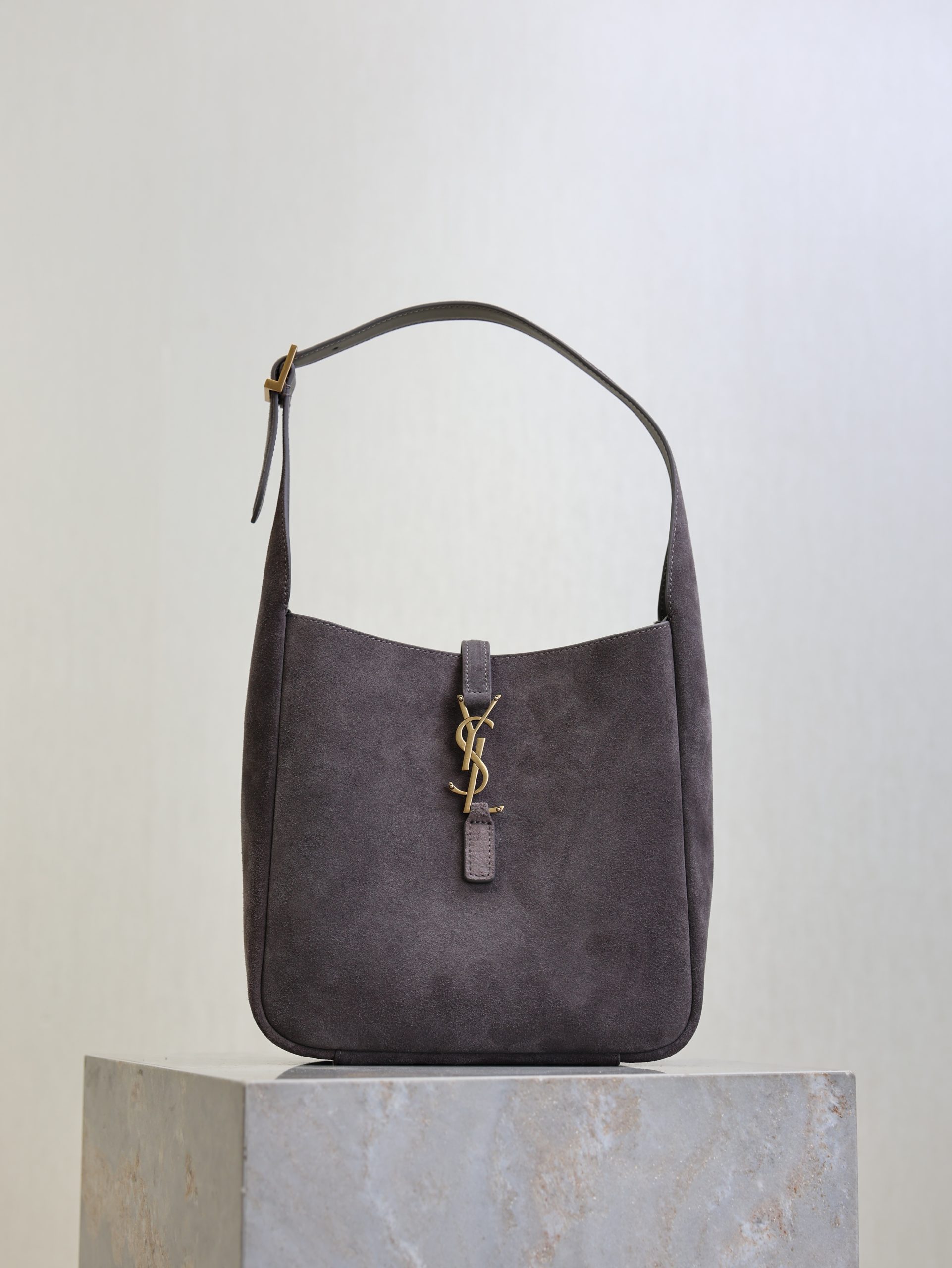 wsxc1762057917485_0 Saint Laurent Fashion Bag - Image 1