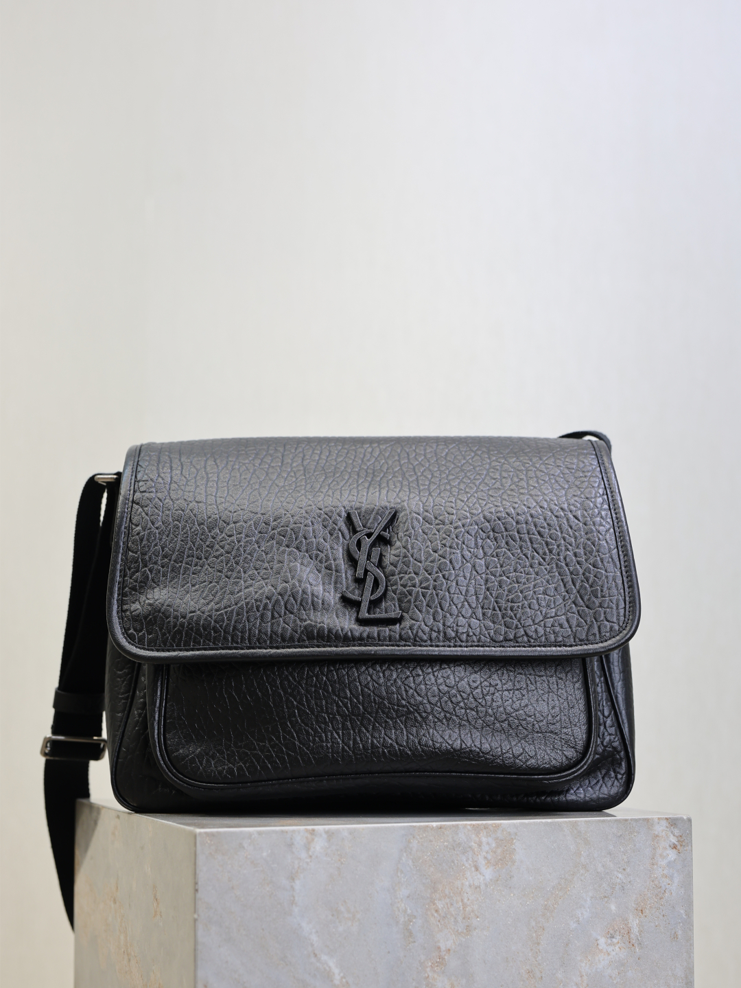 wsxc1762059676177_0 Saint Laurent Fashion Bag - Image 1