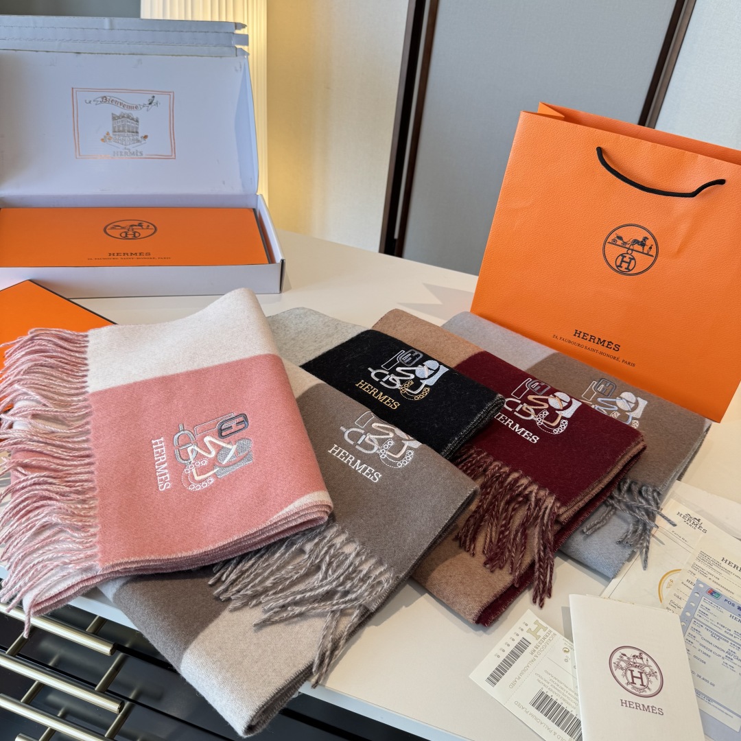 wsxc1762195672075_1 Hermes Fashion Scarf - Image 1