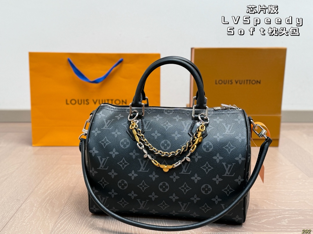 wsxc1762611615974_0 Louis Vuitton Fashion Bag - Image 1