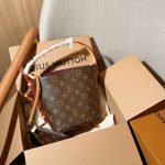 Louis Vuitton Fashion Bag