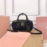 MIUMIU Fashion Bag