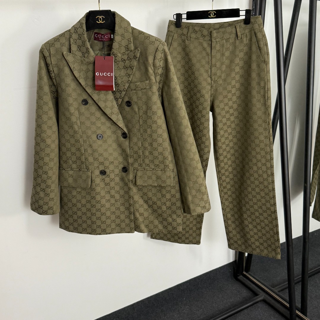 wsxc1762658719274_0 Gucci set - Image 1