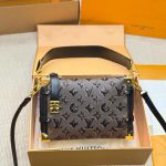 Louis Vuitton Fashion Bag