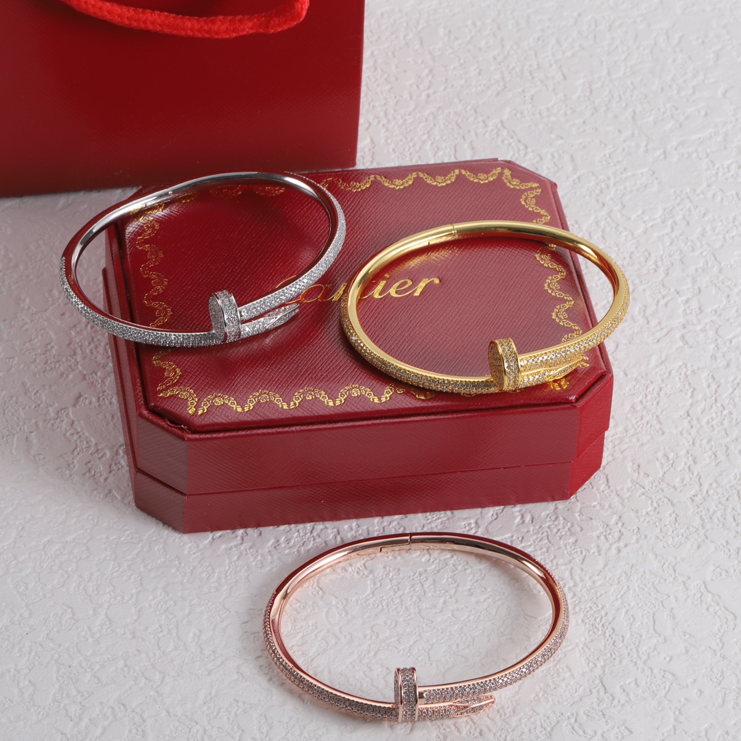 wsxc1762820037185_0 Cartier Bracelet - Image 1