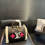 Louis Vuitton Fashion Bag