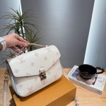 Louis Vuitton Fashion Bag