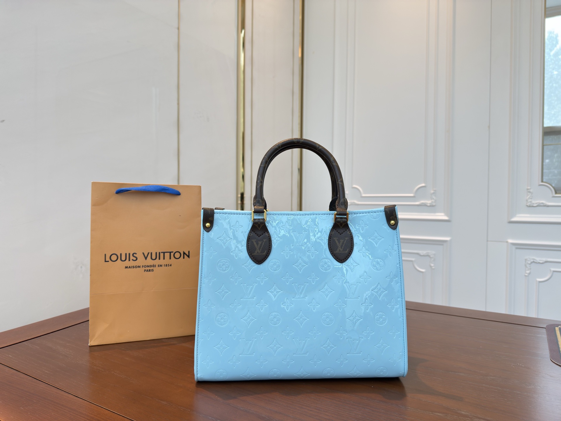 wsxc1763153957880_1 Louis Vuitton Fashion Bag - Image 1