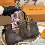 Louis Vuitton Fashion Bag
