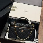 Chanel Fashion Bag
