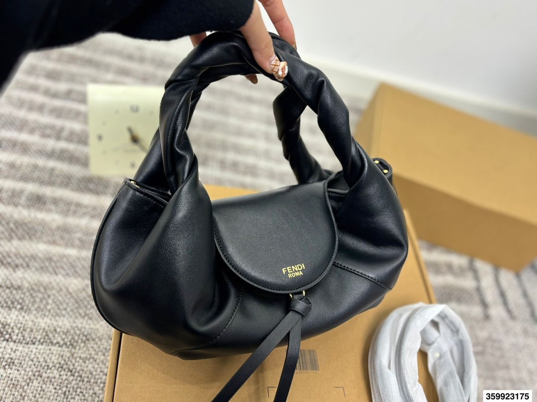 wsxc1764510986178_4 Fendi Fashion Bag - Image 1