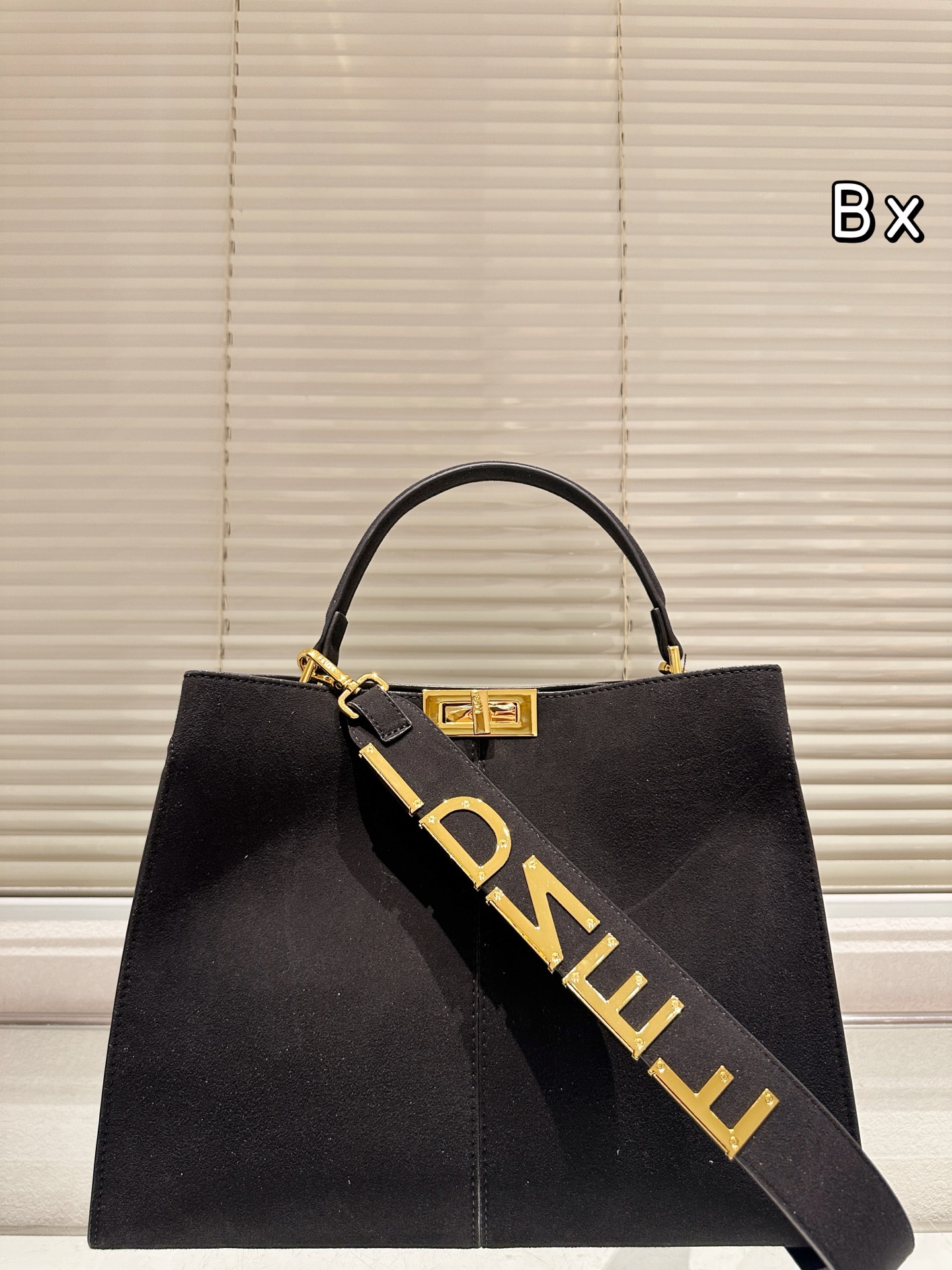 wsxc1764512361483_3 Fendi Fashion Bag - Image 1