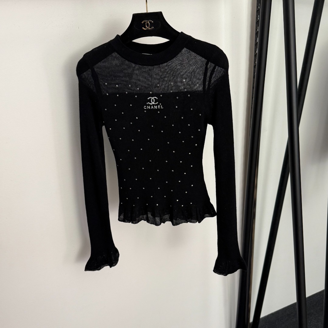 o_1jbjh0salbcd1uit3mn17t5jvvo Chanel shirt - Image 1