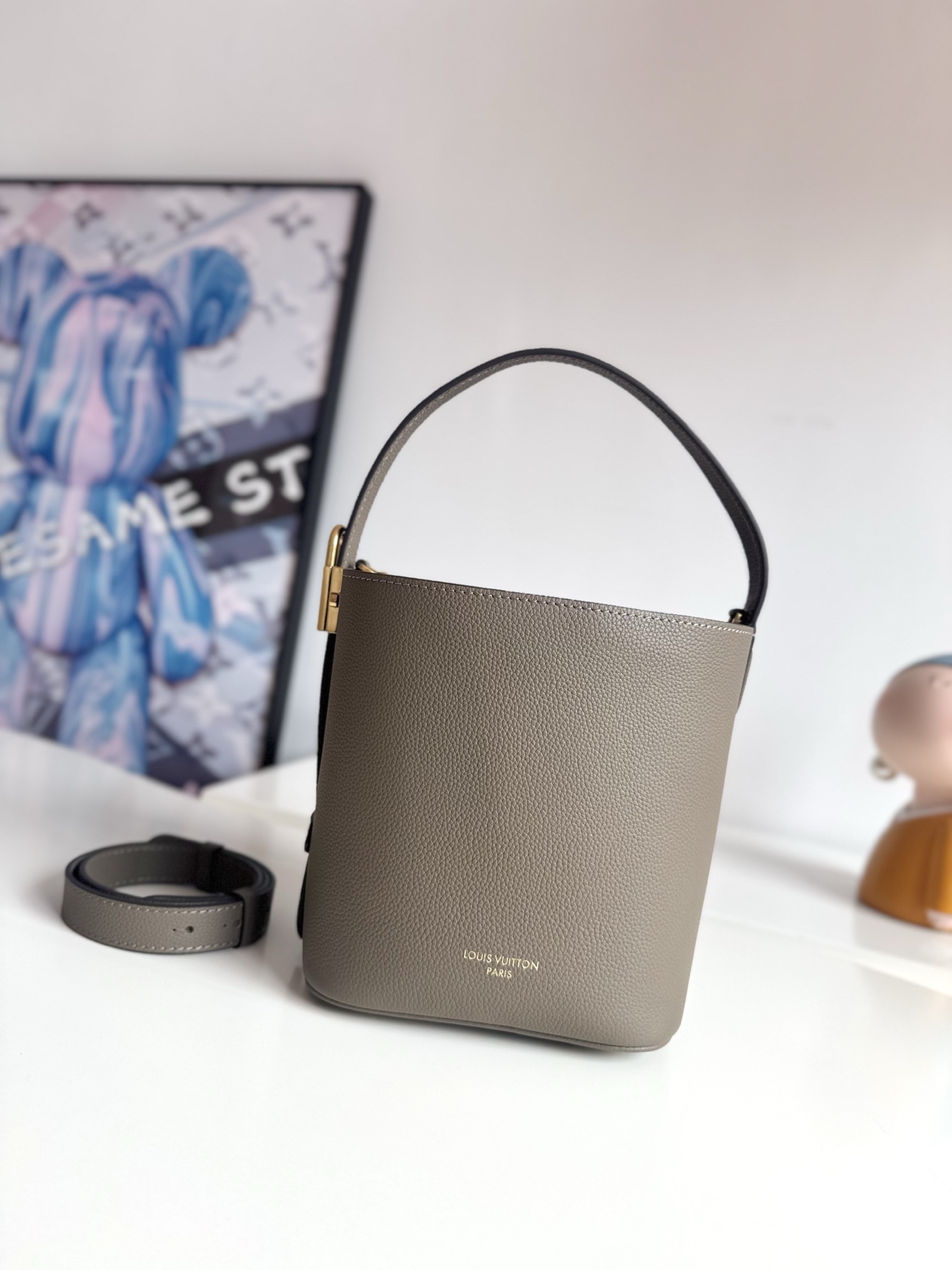 wsxc1764806759690_0 Louis Vuitton Fashion Bag - Image 1