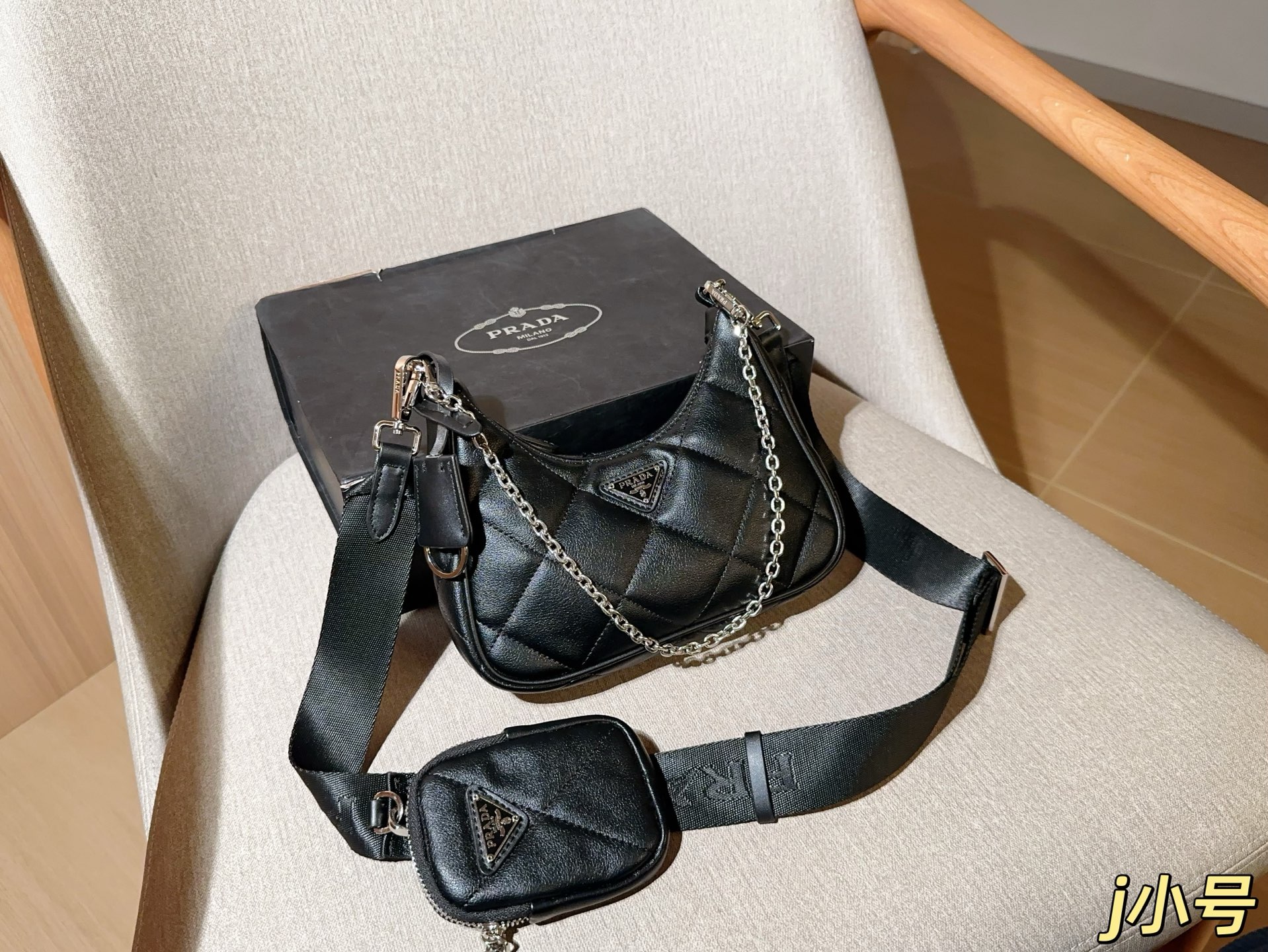 wsxc1764854858786_0 Prada Fashion Bag - Image 1