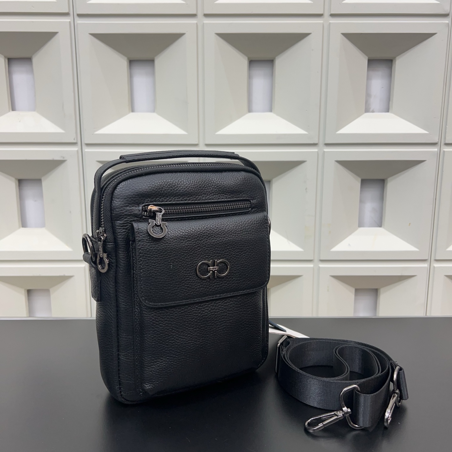 wsxc1765042324196_0 Ferragamo Fashion Bag - Image 1