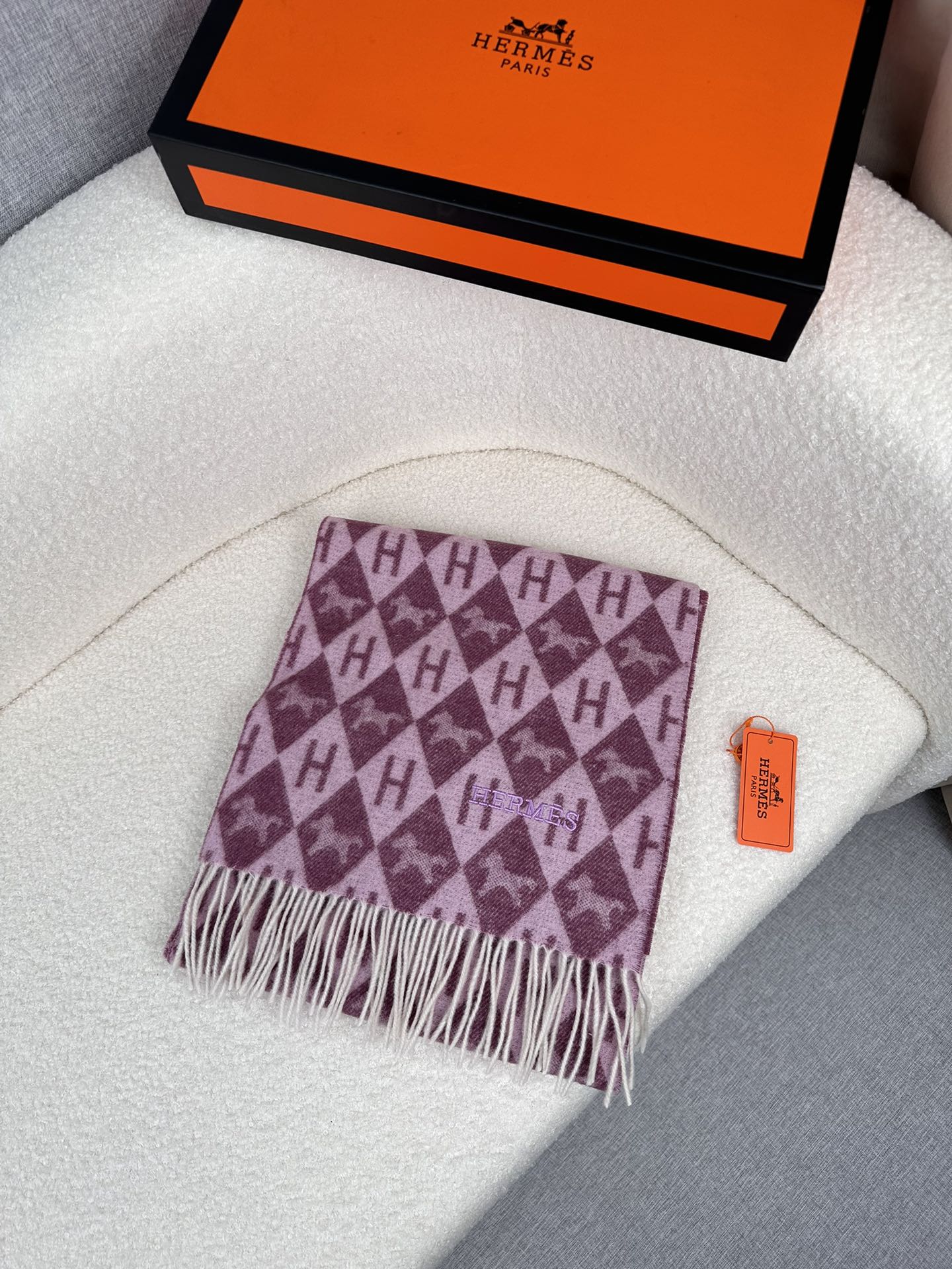 wsxc1767034698927_0 Hermes Fashion Scarf - Image 1