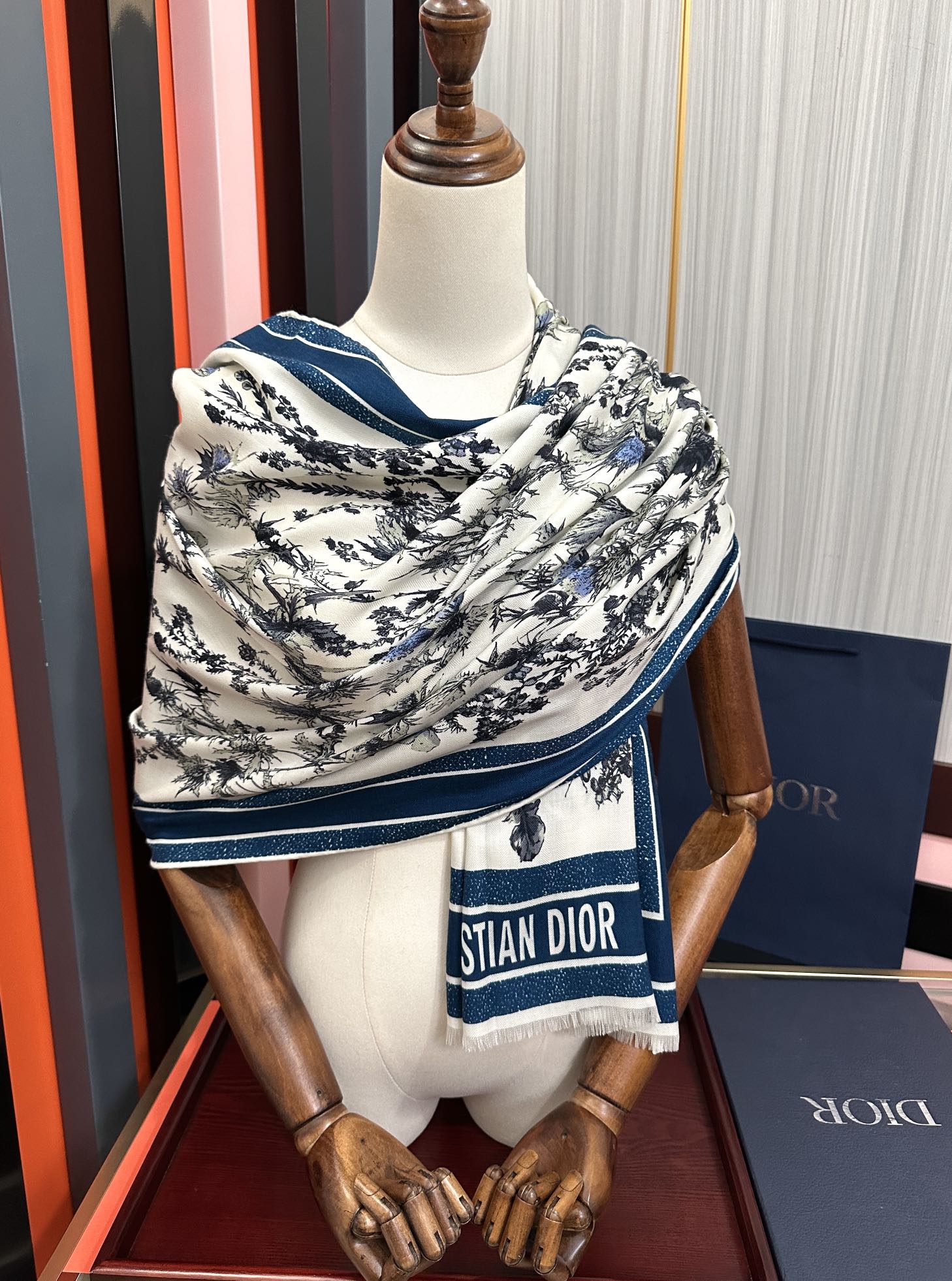 wsxc1769820006451_8 Dior Fashion Scarf - Image 1