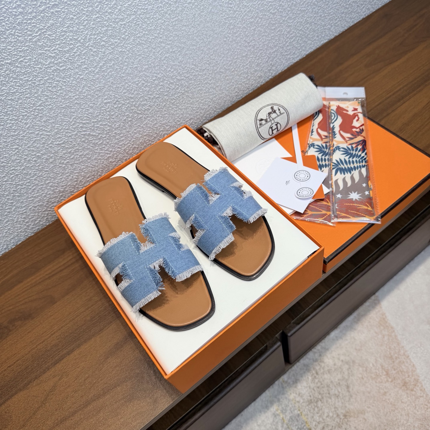 wsxc1769989560175_0 Hermes Fashion Slippers - Image 1