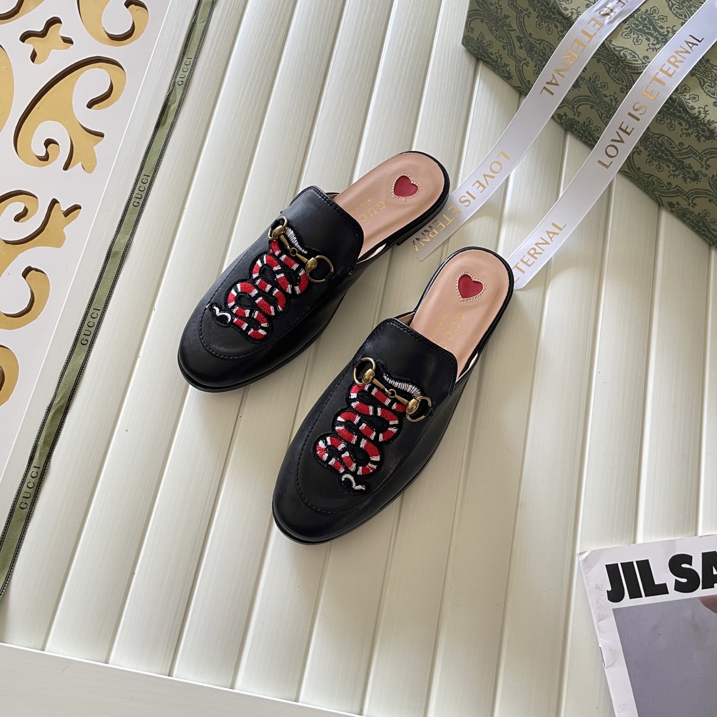 wsxc1770237949461_2 Gucci shoes - Image 1