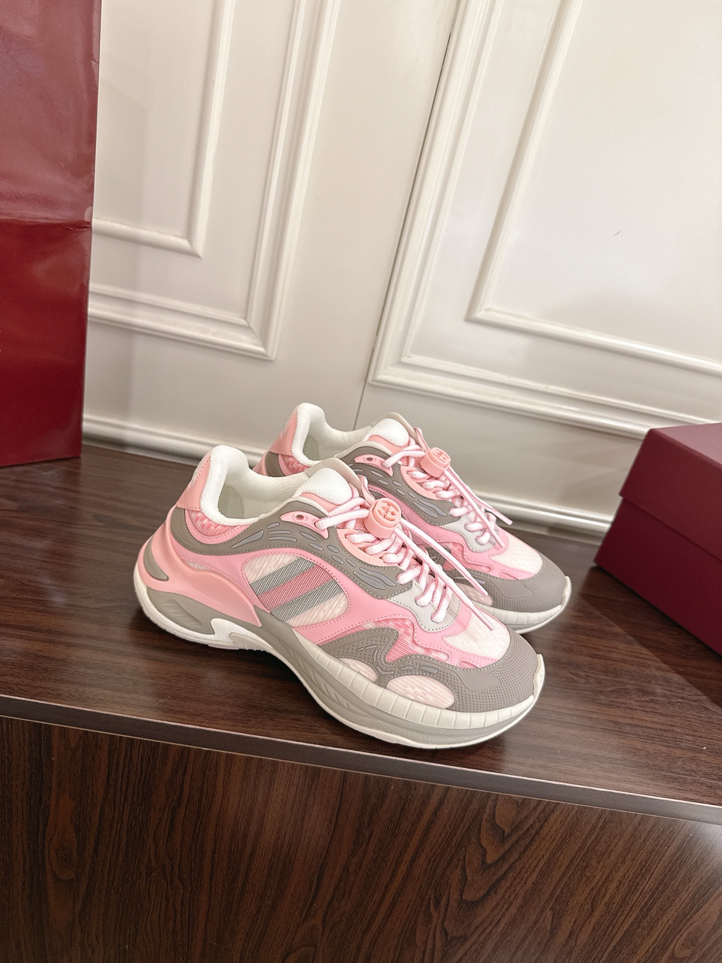 wsxc1774001676150_1 Gucci Fashion Shoes - Image 1