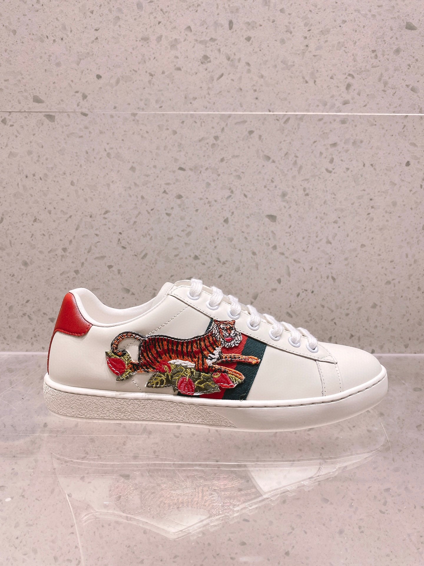 wsxc1774015433255_0 Gucci Fashion Shoes - Image 1
