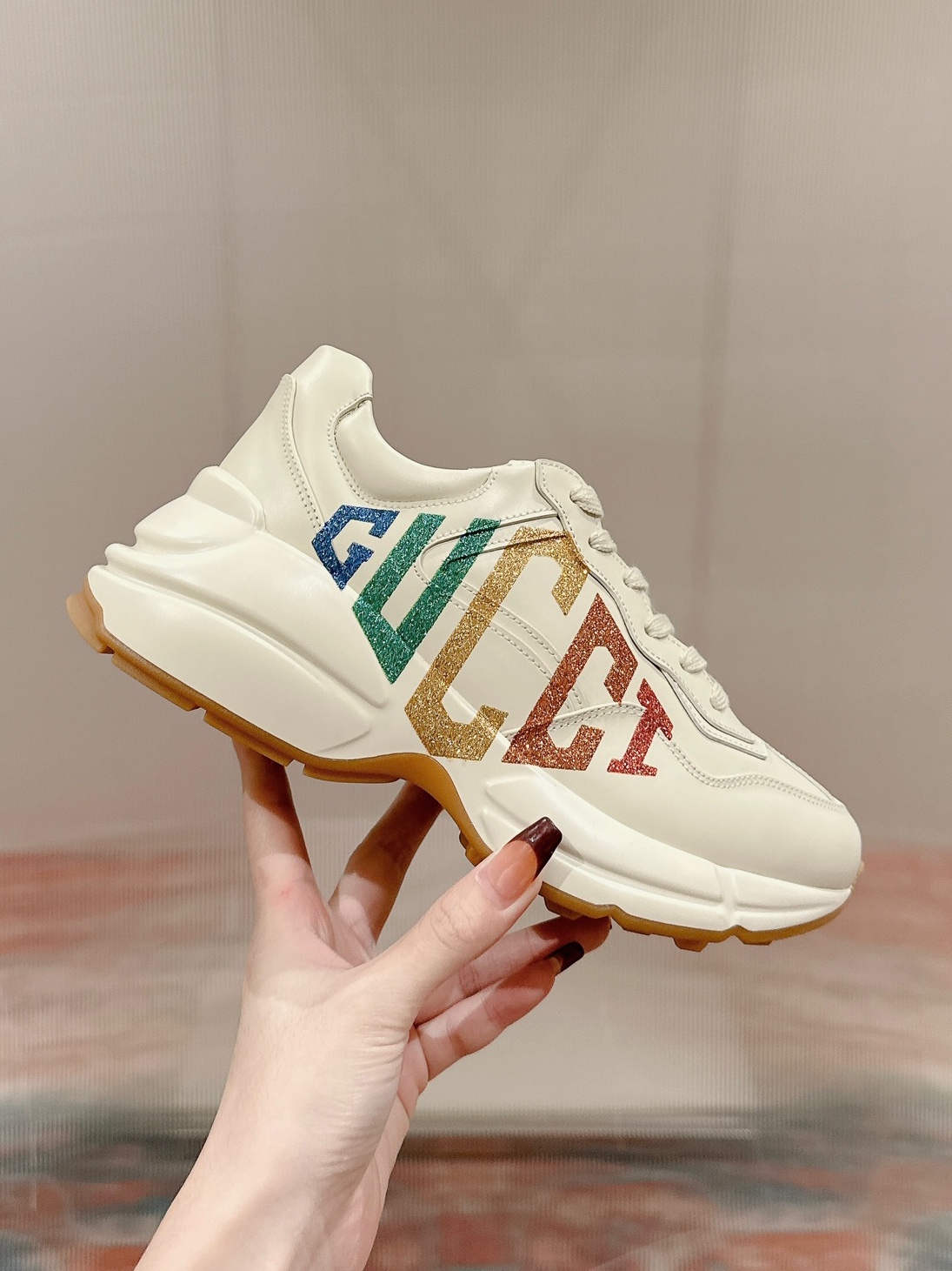 wsxc1774104010696_0 Gucci Fashion Shoes - Image 1
