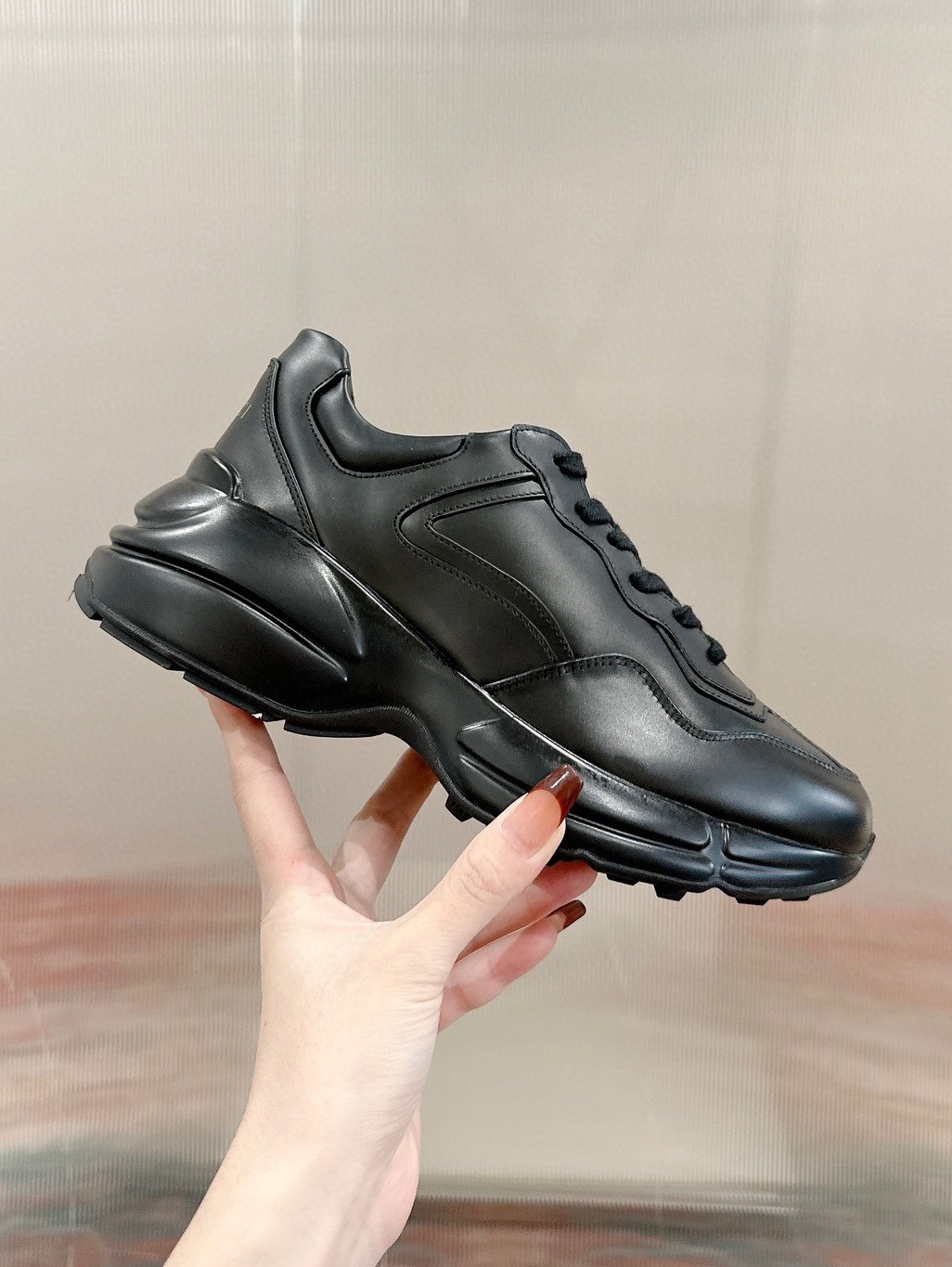 wsxc1774106754074_0 Gucci Fashion Shoes - Image 1